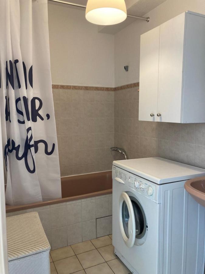 T2 Classe 2* Calme Au Coeur Du Village Provencale Gréoux-les-Bains Екстериор снимка
