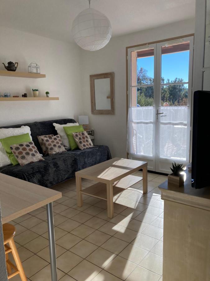 T2 Classe 2* Calme Au Coeur Du Village Provencale Gréoux-les-Bains Екстериор снимка
